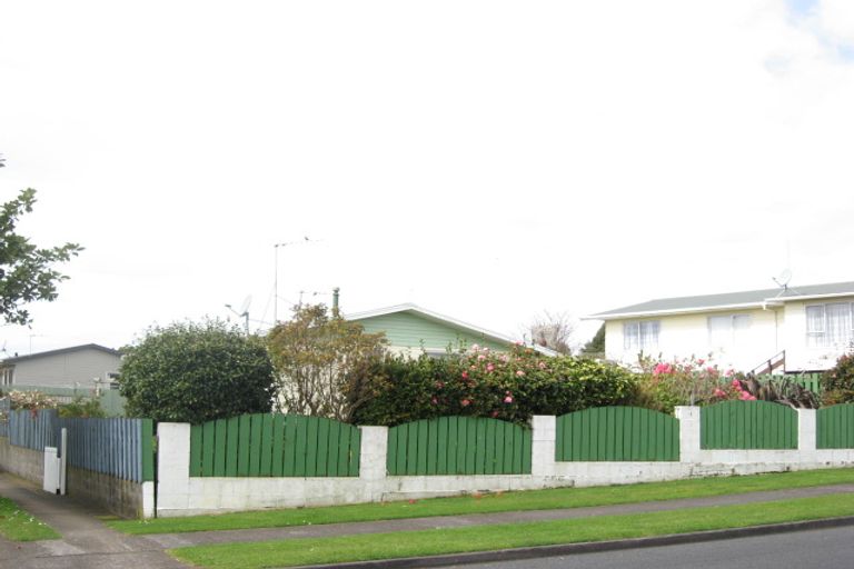 Photo of property in 30 Gardenia Avenue, Bell Block, New Plymouth, 4312