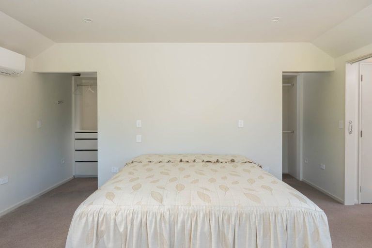 Photo of property in 71 Gillespie Place, Acacia Bay, Taupo, 3385