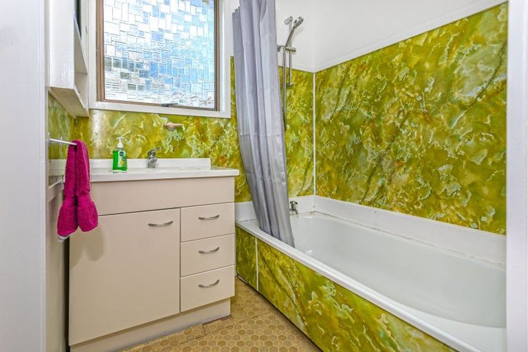 Photo of property in 17 Mako Avenue, Whiritoa, Whangamata, 3691