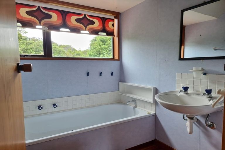 Photo of property in 12 Stanton Crescent, Karoro, Greymouth, 7805