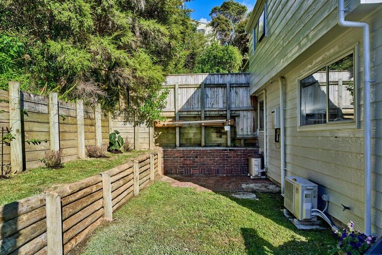 Photo of property in 13 Yarrow Place, Papakowhai, Porirua, 5024