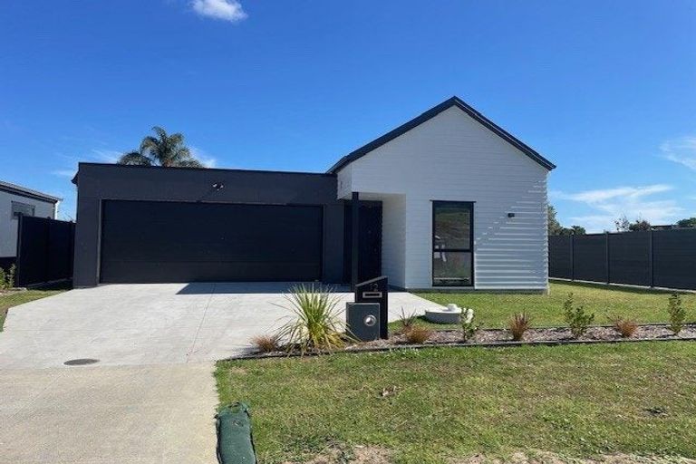 Photo of property in 12 Mataikokako Loop, Kawakawa Bay, 2585