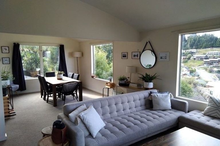 Photo of property in 32b Dart Place, Fernhill, Queenstown, 9300