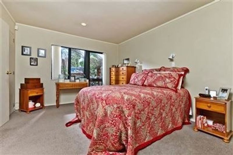 Photo of property in 1/3 Morton Avenue, Forrest Hill, Auckland, 0620