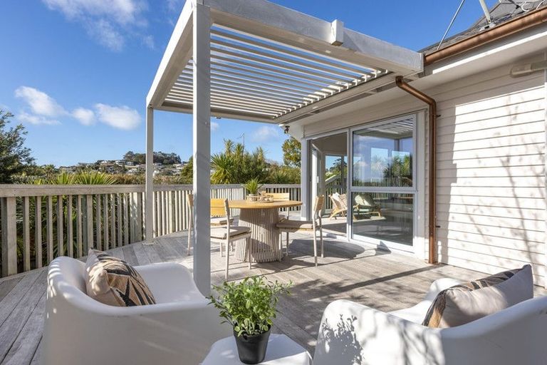 Photo of property in 70 Bay Vista Drive, Red Beach, 0932