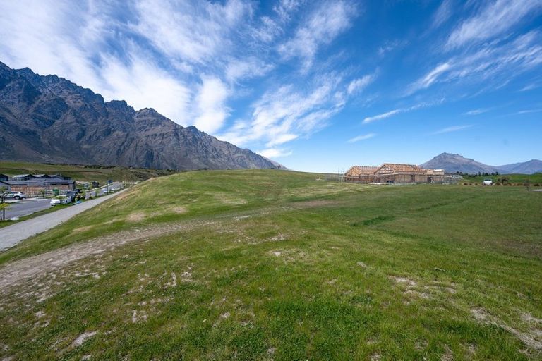 Photo of property in 50 Cunninghams Drive, Jacks Point, Queenstown, 9371