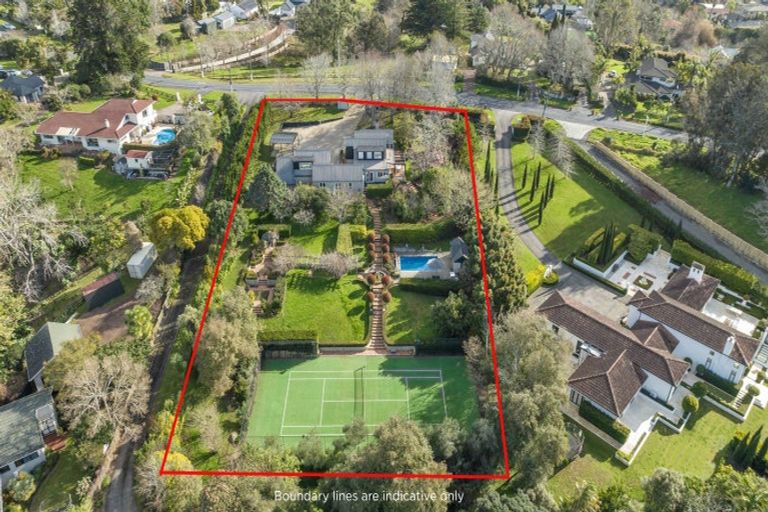 Photo of property in 281 Point View Drive, Shamrock Park, Auckland, 2016