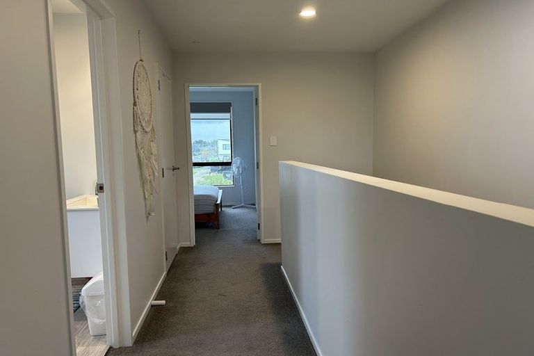 Photo of property in 43 Te Aparangi Road, Papakura, 2110