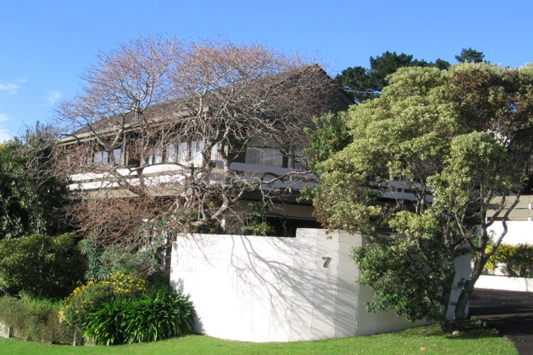Photo of property in 7 Galaxy Drive, Mairangi Bay, Auckland, 0630
