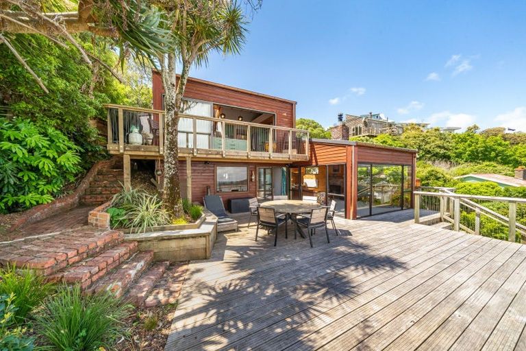 Photo of property in 99 Motuhara Road, Plimmerton, Porirua, 5026