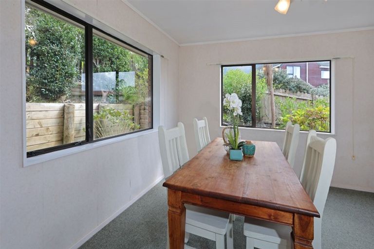 Photo of property in 1/25 Rhinevale Close, Henderson, Auckland, 0612
