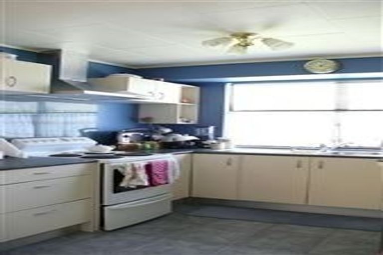 Photo of property in 2/141 Spinella Drive, Bayview, Auckland, 0629