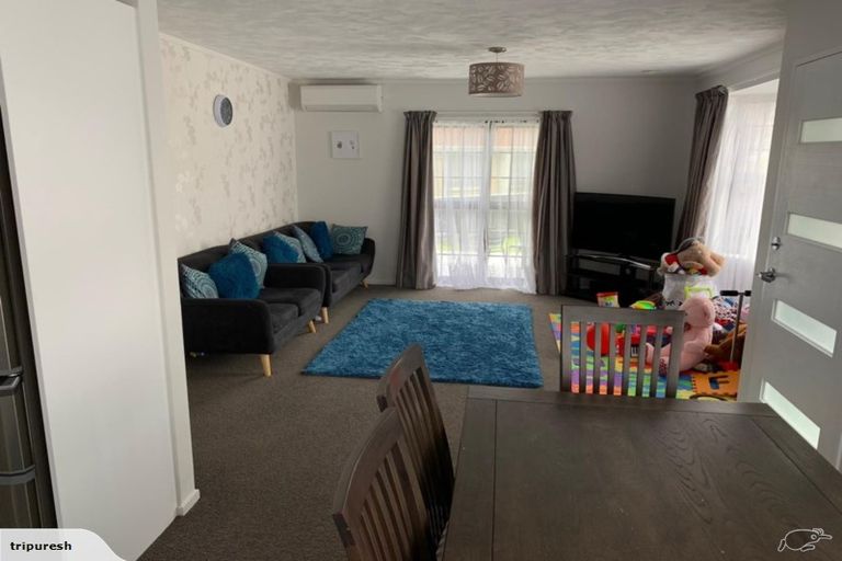 Photo of property in 342c Main Road, Tawa, Wellington, 5028