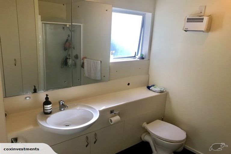 Photo of property in 3/442 Evans Bay Parade, Hataitai, Wellington, 6021