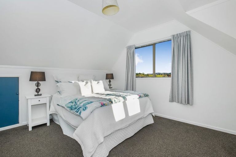 Photo of property in 13 Wallace Road, Ranui, Auckland, 0612