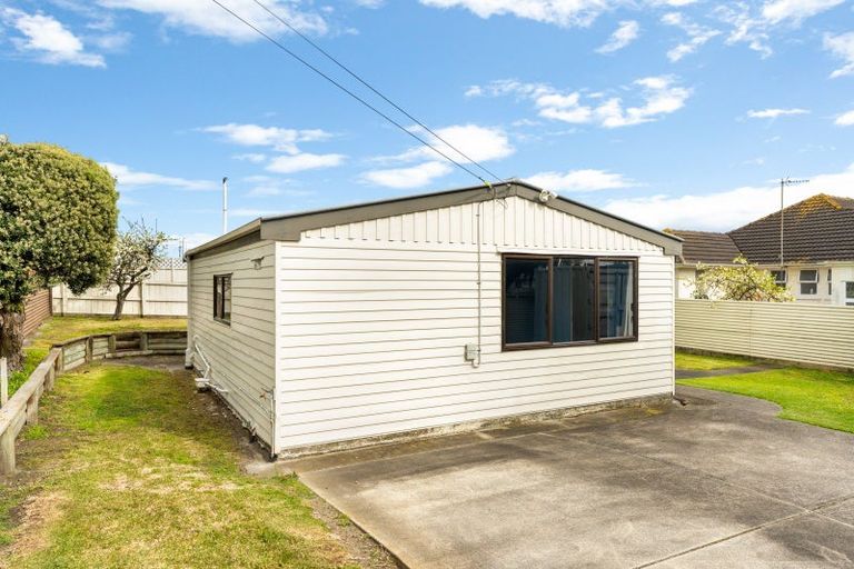 Photo of property in 105 Harper Street, Gonville, Whanganui, 4501