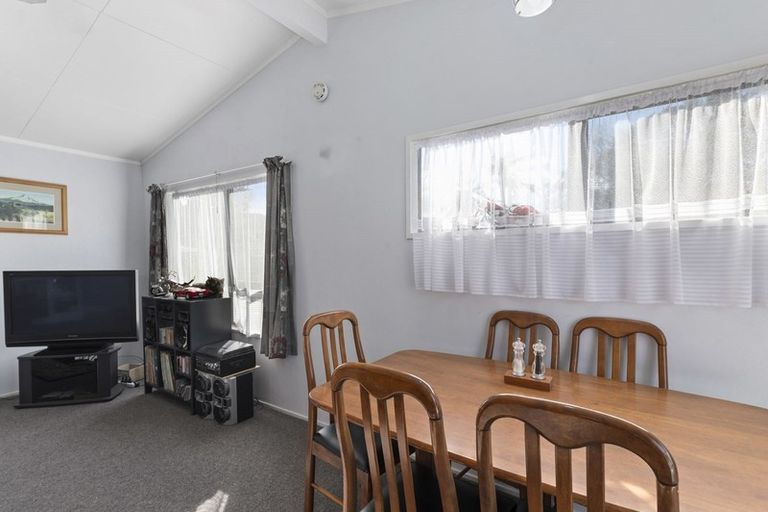 Photo of property in 26 Chapman Place, Fairy Springs, Rotorua, 3015