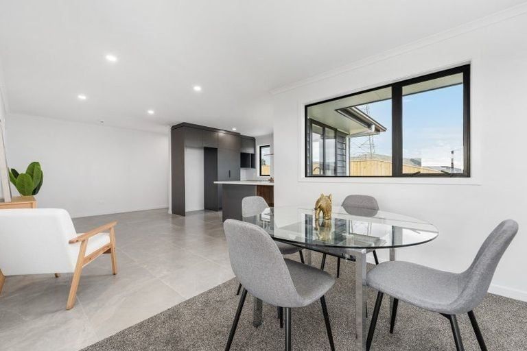 Photo of property in 59 Atlantic Drive, Fitzherbert, Palmerston North, 4410