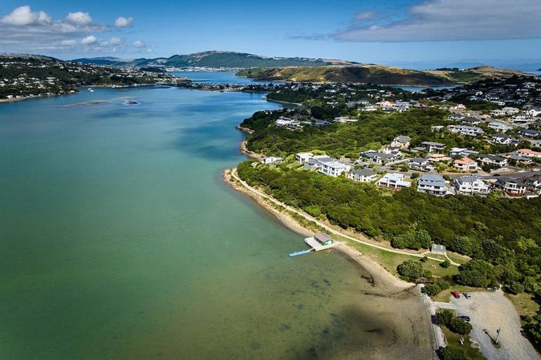 Photo of property in 31 Pendennis Point, Camborne, Porirua, 5026
