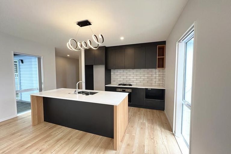 Photo of property in 40 Holcroft Street, Papakura, 2110