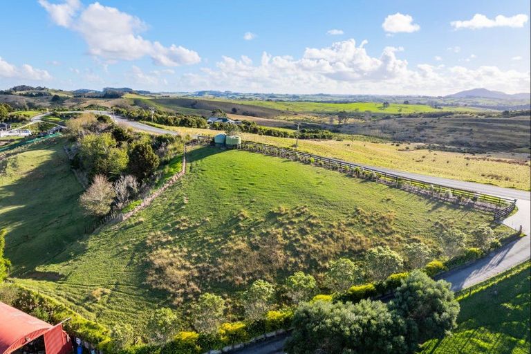 Photo of property in 217a Lawrence Road, Mangawhai, 0573