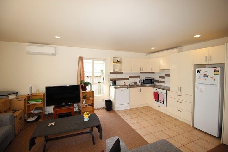 Photo of property in 2/57 Gladstone Road, Northcote, Auckland, 0627