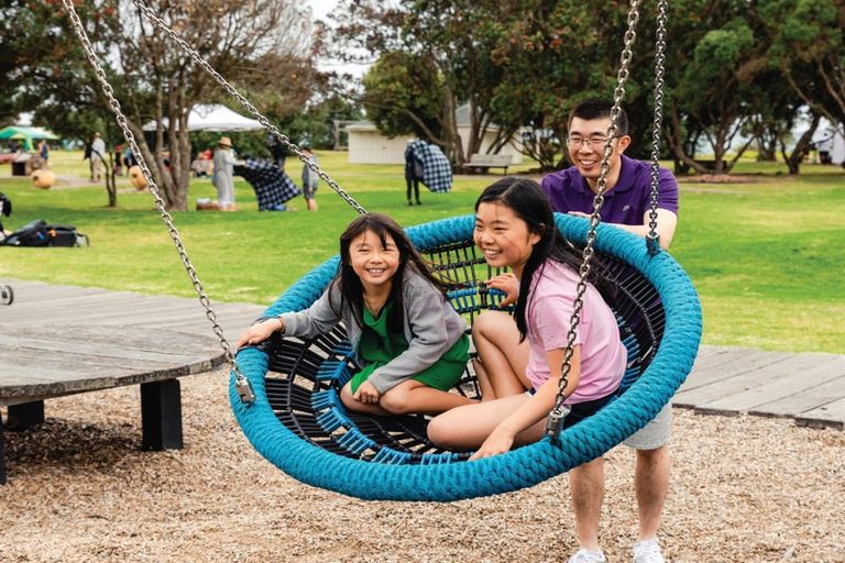 Photo of property in 2 Streamview Way, Long Bay, Auckland, 0630