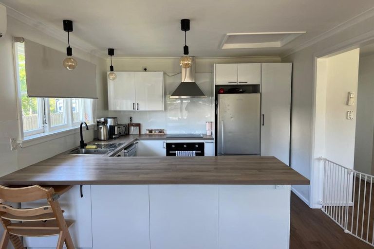 Photo of property in 13 Cross Street, Coalgate, 7673