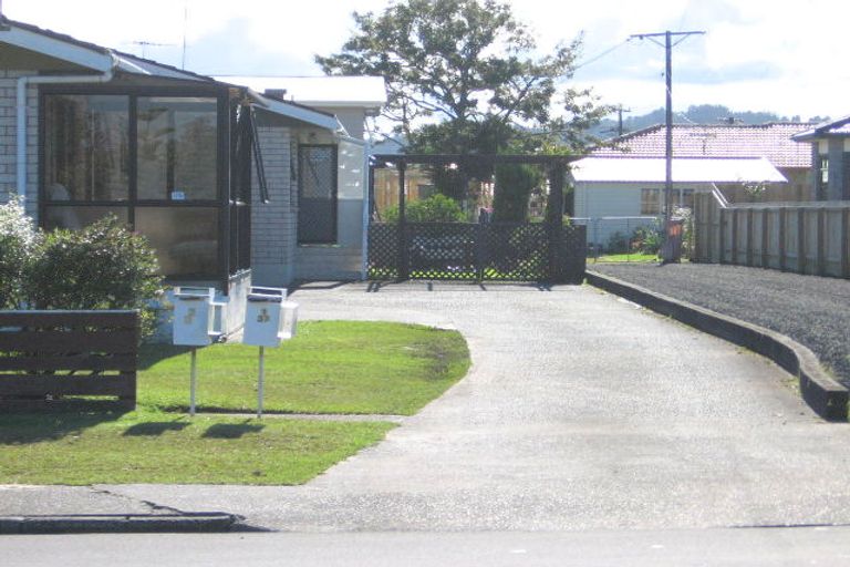 Photo of property in 1/37 Riverside Road, Orewa, 0931