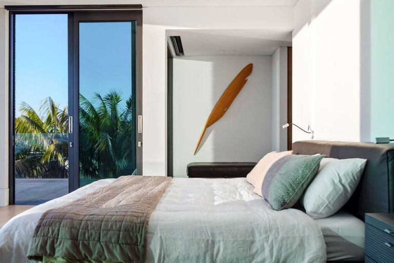 Photo of property in 41 Beach Road, Castor Bay, Auckland, 0620