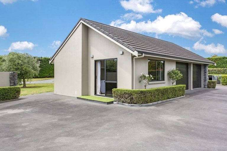 Photo of property in 1125a Glenbrook Road, Glenbrook, Waiuku, 2681