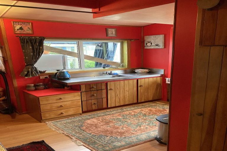 Photo of property in 30 Celia Street, Stratford, 4332