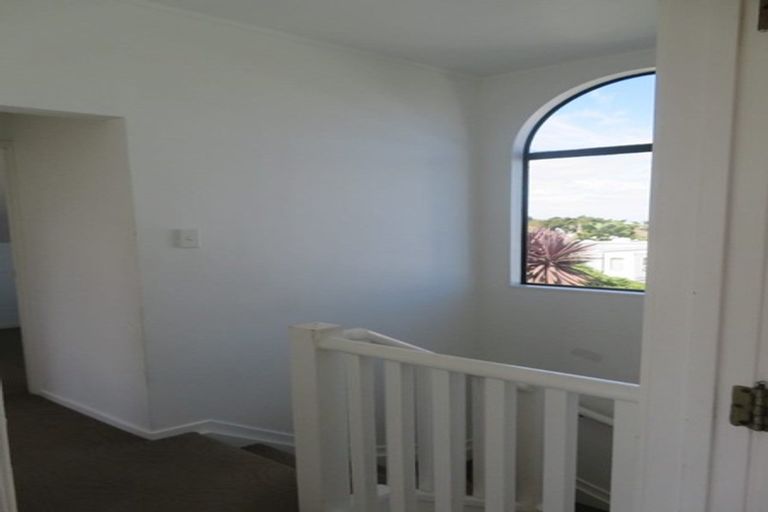 Photo of property in 26 Barneys Farm Road, Clendon Park, Auckland, 2103