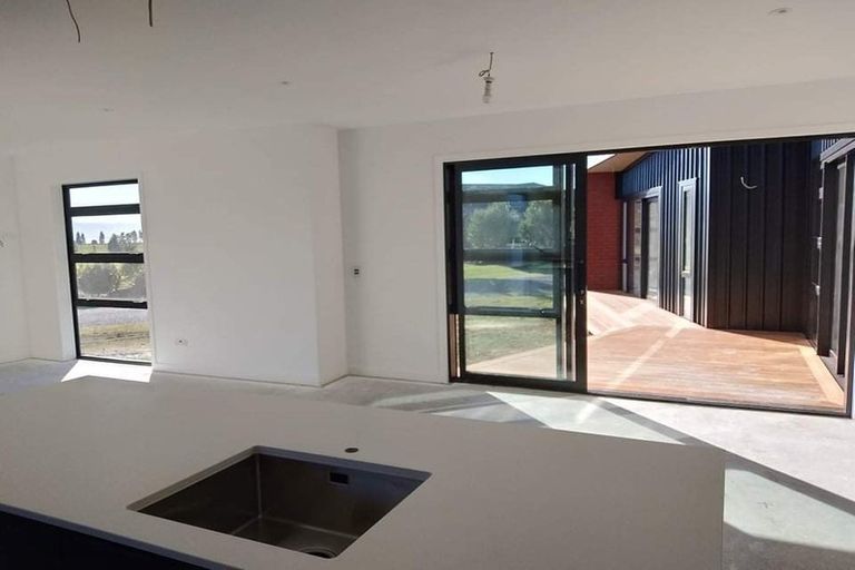 Photo of property in 35 Paton Place, Te Anau, 9600