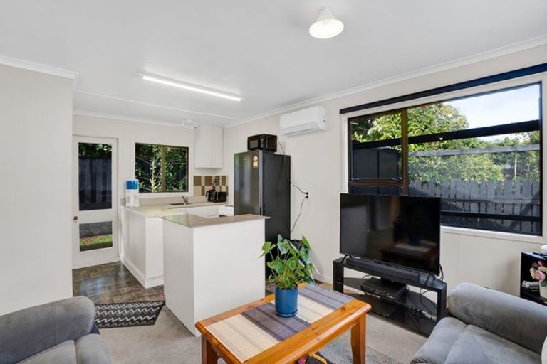 Photo of property in 6c Oswald Place, Stratford, 4332