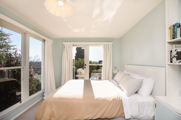 Photo of property in 21 Heaton Rhodes Place, Cashmere, Christchurch, 8022