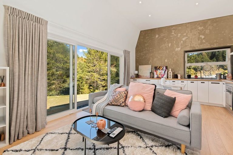 Photo of property in 607a Glenorchy-queenstown, Closeburn, Queenstown, 9371