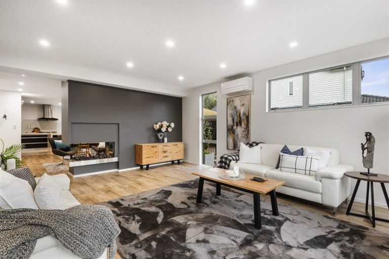 Photo of property in 14 Ilam Lane, Fairview Heights, Auckland, 0632