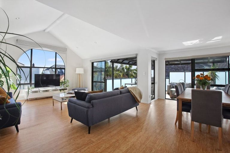 Photo of property in 21 Waller Avenue, Bucklands Beach, Auckland, 2012