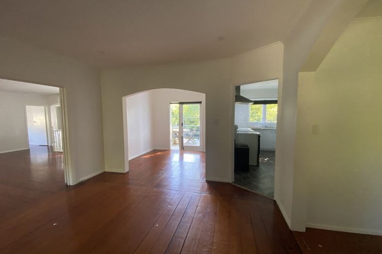 Photo of property in 38 Comins Crescent, Mission Bay, Auckland, 1071
