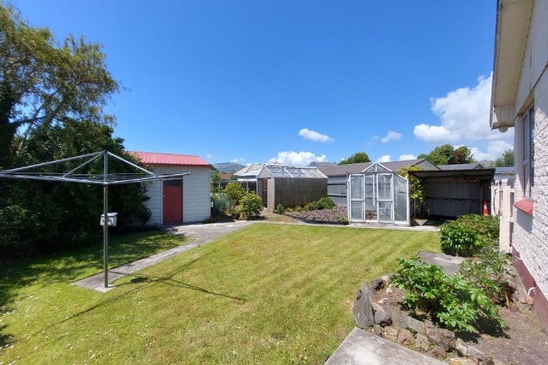 Photo of property in 60 Hargood Street, Woolston, Christchurch, 8062