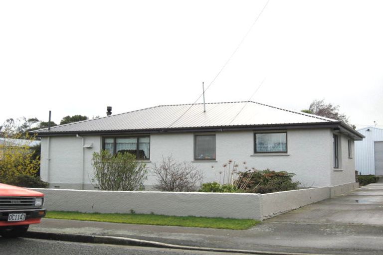 Photo of property in 18 Holloway Street, Waikiwi, Invercargill, 9810