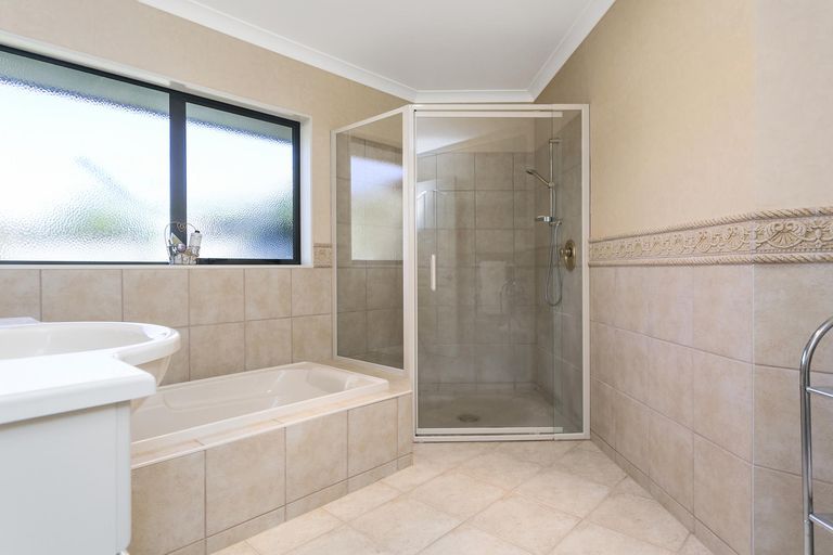 Photo of property in 19 Holmwood Park Drive, Morrinsville, 3300