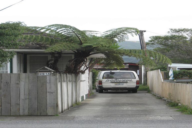 Photo of property in 2/291 Naenae Road, Naenae, Lower Hutt, 5011