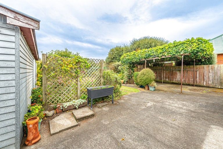 Photo of property in 22 Selwyn Crescent, College Estate, Whanganui, 4500
