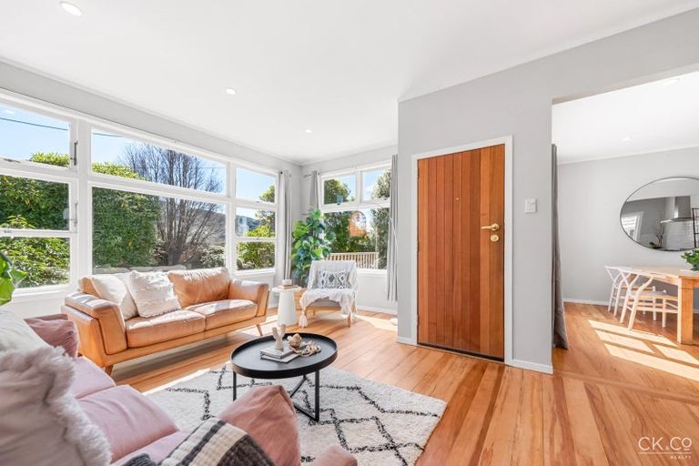 Photo of property in 232 Fergusson Drive, Heretaunga, Upper Hutt, 5018