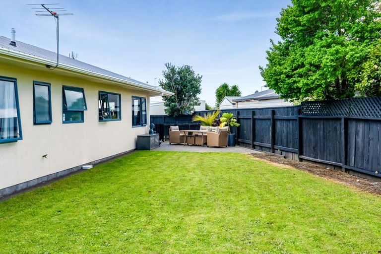 Photo of property in 3a Meade Place, Bell Block, New Plymouth, 4312