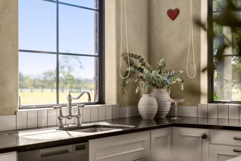 Photo of property in 323 Plummers Point Road, Whakamarama, Tauranga, 3172