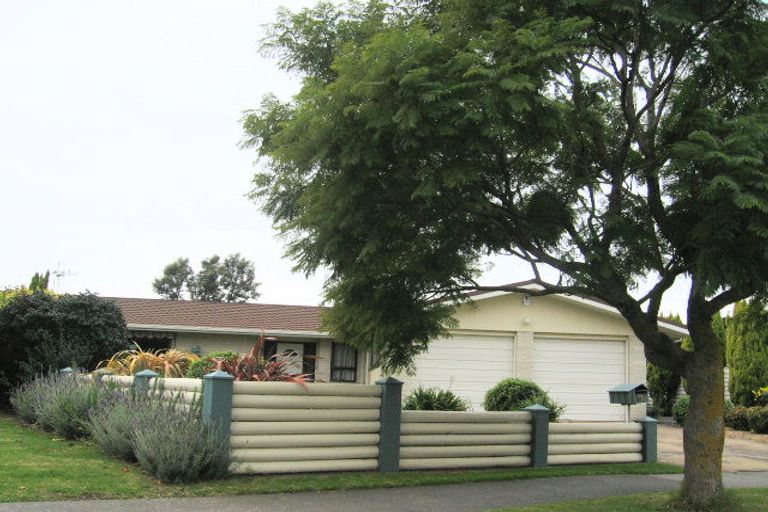 Photo of property in 75 Upham Crescent, Taradale, Napier, 4112