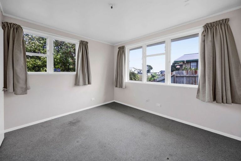 Photo of property in 40 Marama Crescent, Spotswood, New Plymouth, 4310